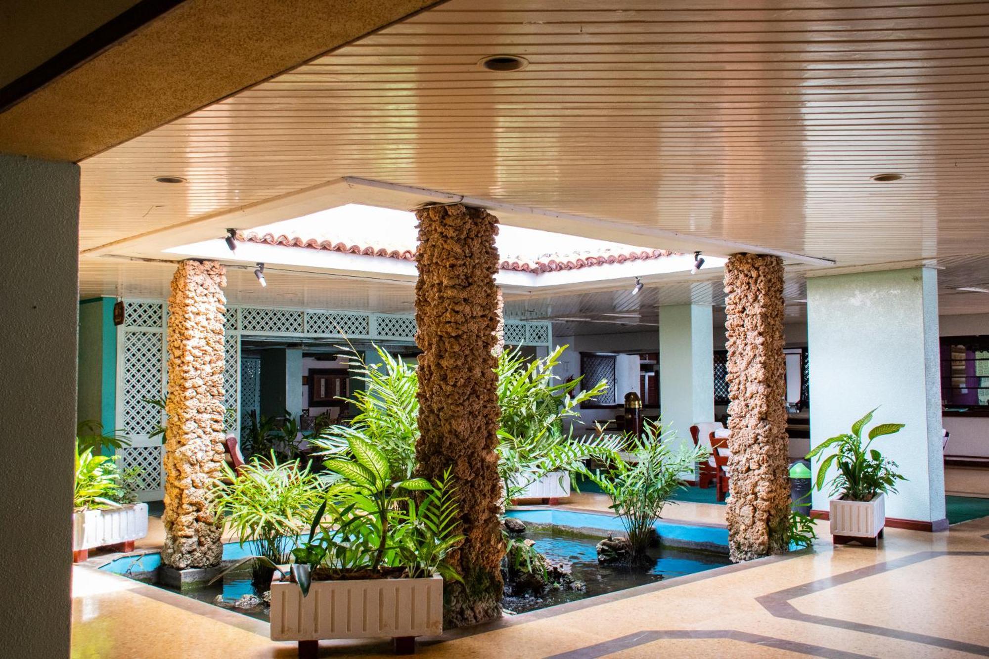 Mombasa Beach Hotel Extérieur photo