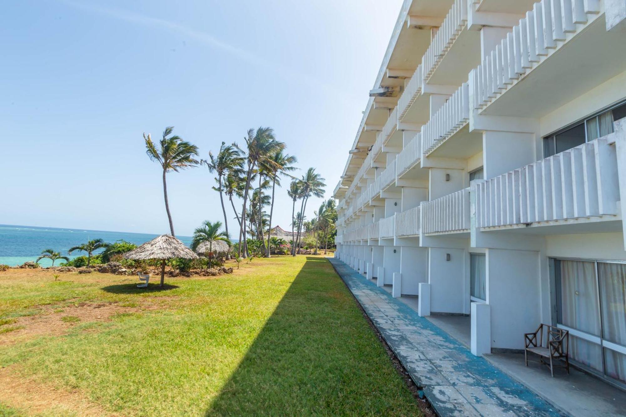 Mombasa Beach Hotel Extérieur photo